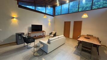 House, Garden View | Living area