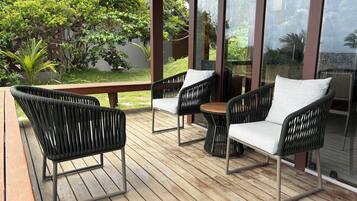 Casa, vista para o mar | Terraço/pátio