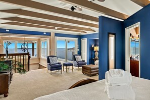 5 bedrooms, iron/ironing board, free WiFi, bed sheets - Luxurious Waterfront Estate with 360 Views, Huge Heated Pool, 3 Docks (Fort Myers Beach)