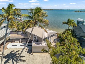 Exterior - Luxurious Waterfront Estate with 360 Views, Huge Heated Pool, 3 Docks (Fort Myers Beach)
