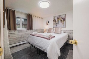 2 slaapkamers, een strijkplank/strijkijzer, wifi, beddengoed