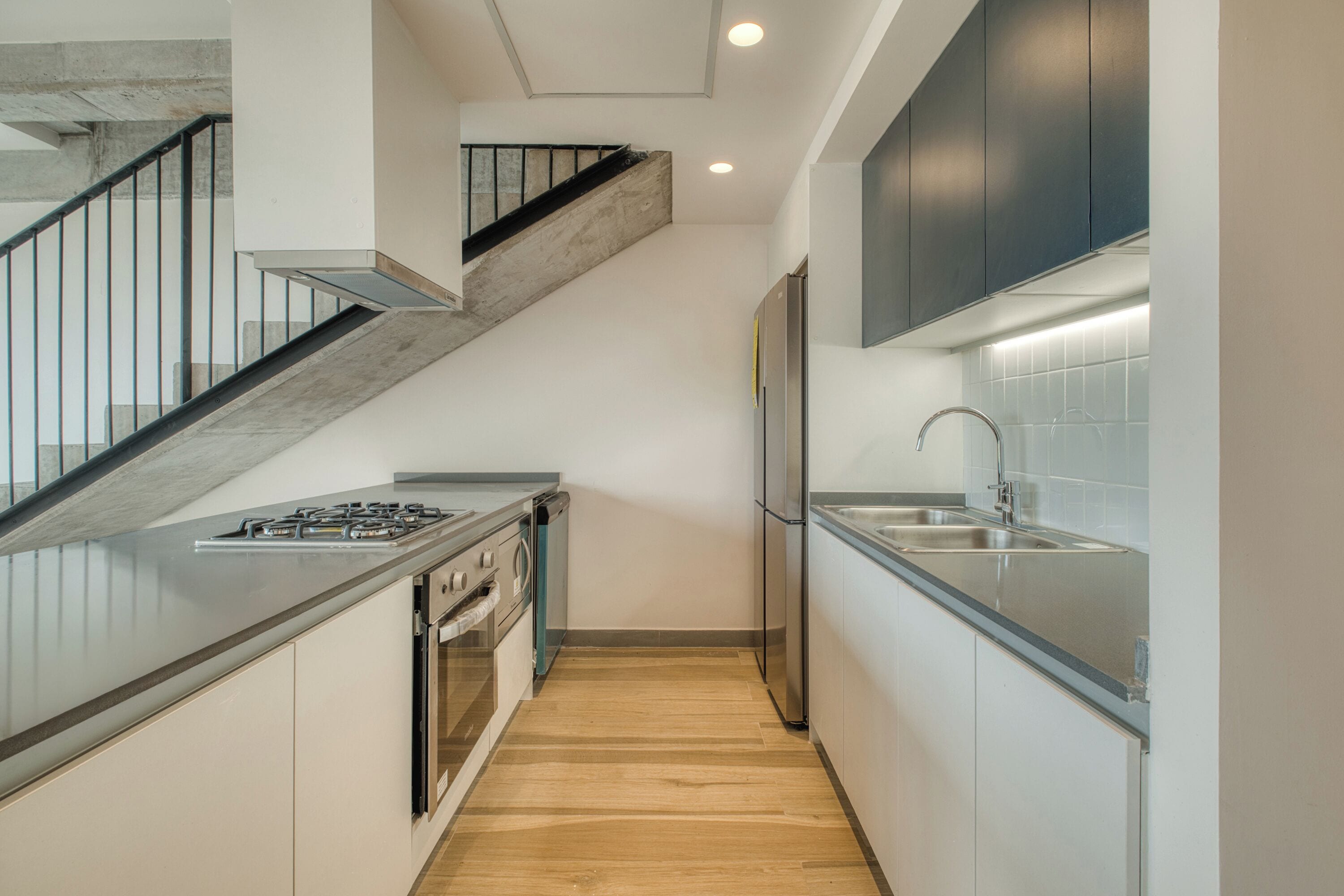 Leilighet – premium, 3 soverom, kjøkken, byutsikt | Eget kjøkken | Kjøleskap, mikrobølgeovn, kokeplater og kjøkkenutstyr