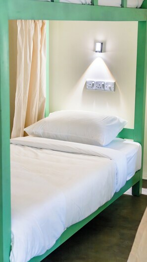 Room - Surfing Elephant Hostel (Matara)