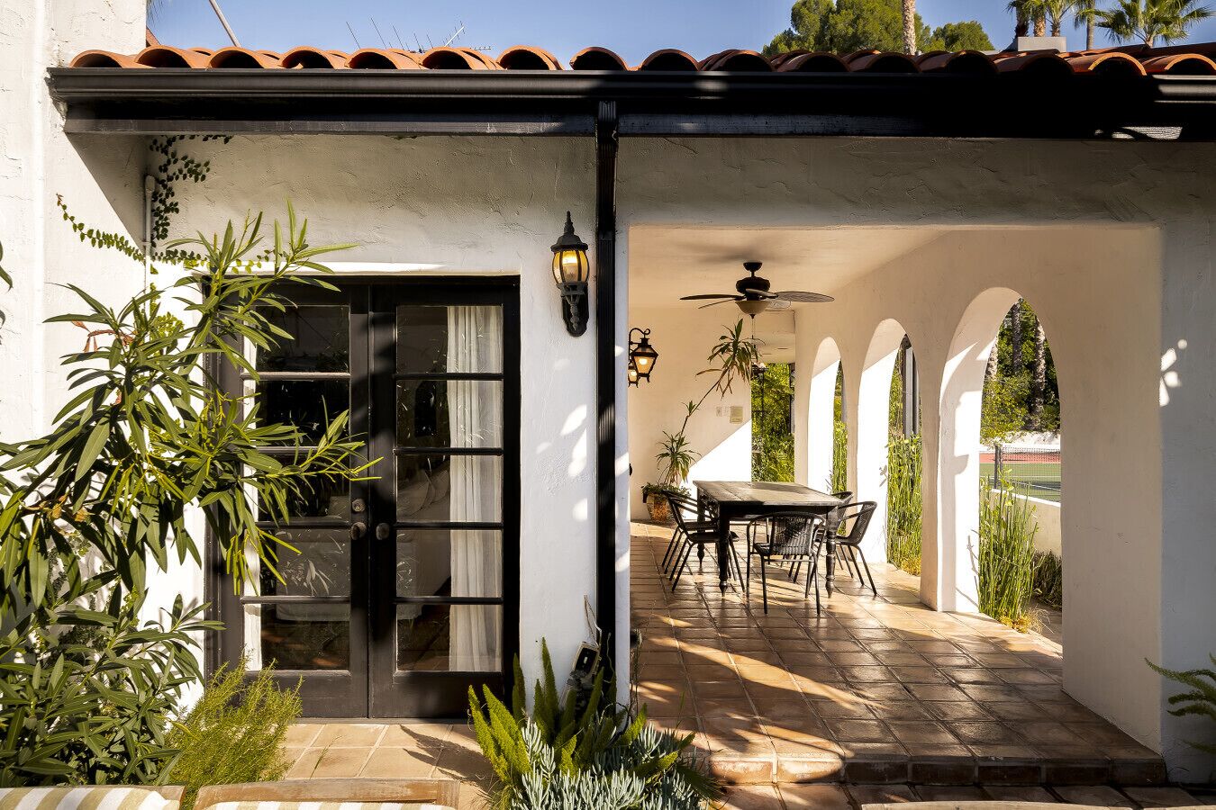 屋外ダイニングエリア