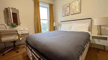 3 bedrooms, iron/ironing board, travel crib, free WiFi