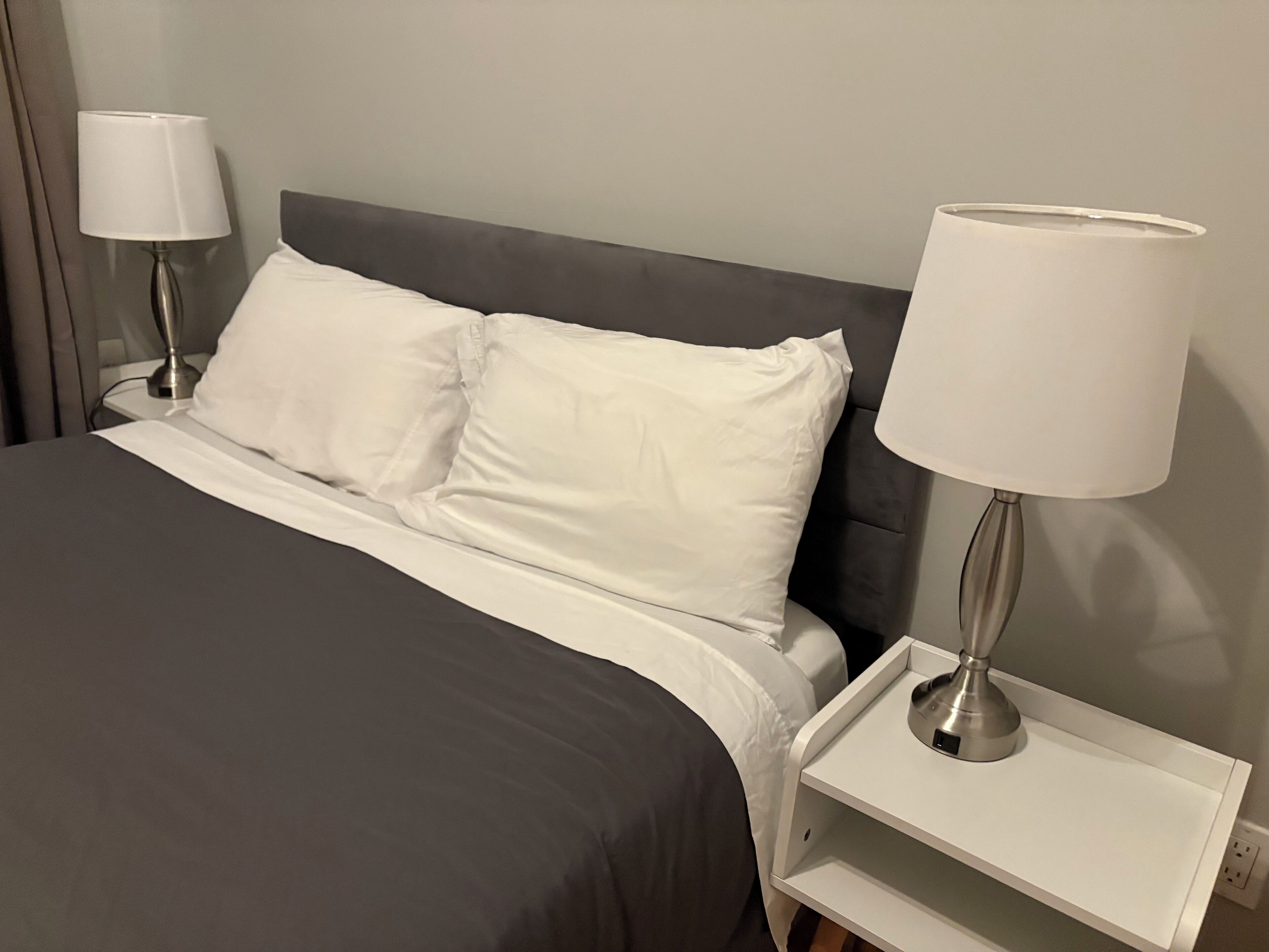 2 chambres, fer et planche à repasser, lit parapluie, Wi-Fi gratuit