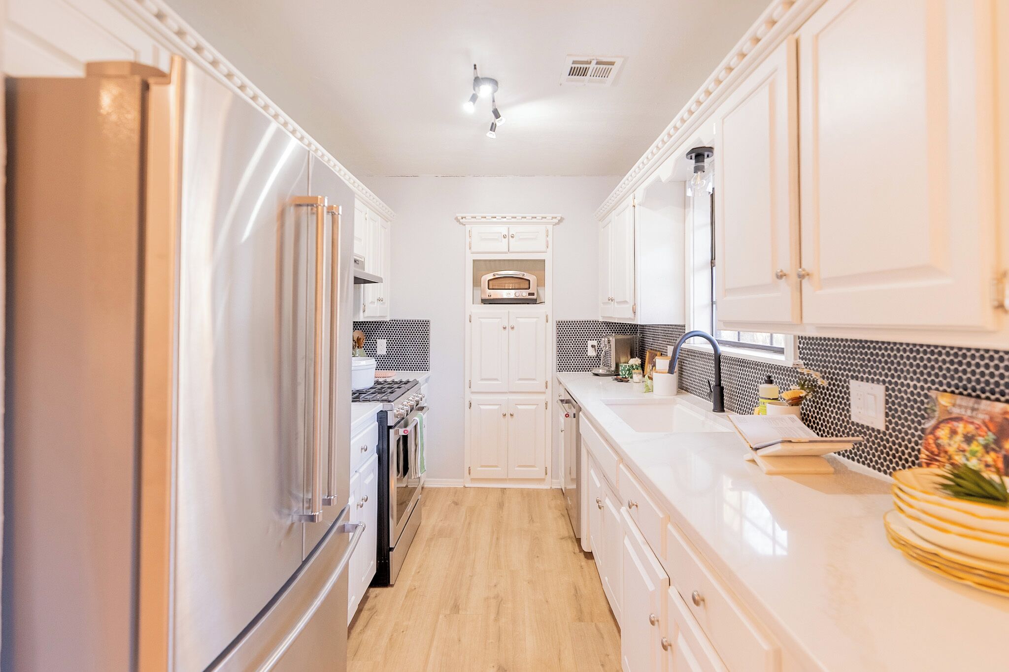 Microwave, oven, stovetop, dishwasher