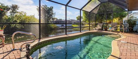 Et oppvarmet basseng