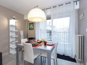 Dining - Pomellec by Interhome (Saint Malo)