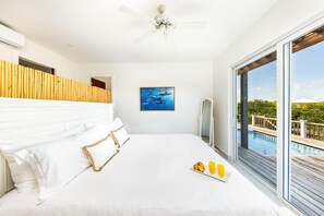 3 bedrooms, iron/ironing board, WiFi - Turtle Sands - Tiki Bar and Waterfront! (Providenciales)