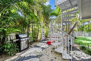 Property grounds - Paradise Cove | Private Pool & Spa, Putting Green, Walk to Siesta Key Beach (Sarasota)