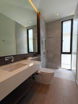 Bathroom - Aileen Layan Villa 2 Private Pool 4bedroom (Choeng Thale)