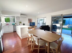 Interior - Cute Coomera Home near Theme Parks & Shops (Coomera)