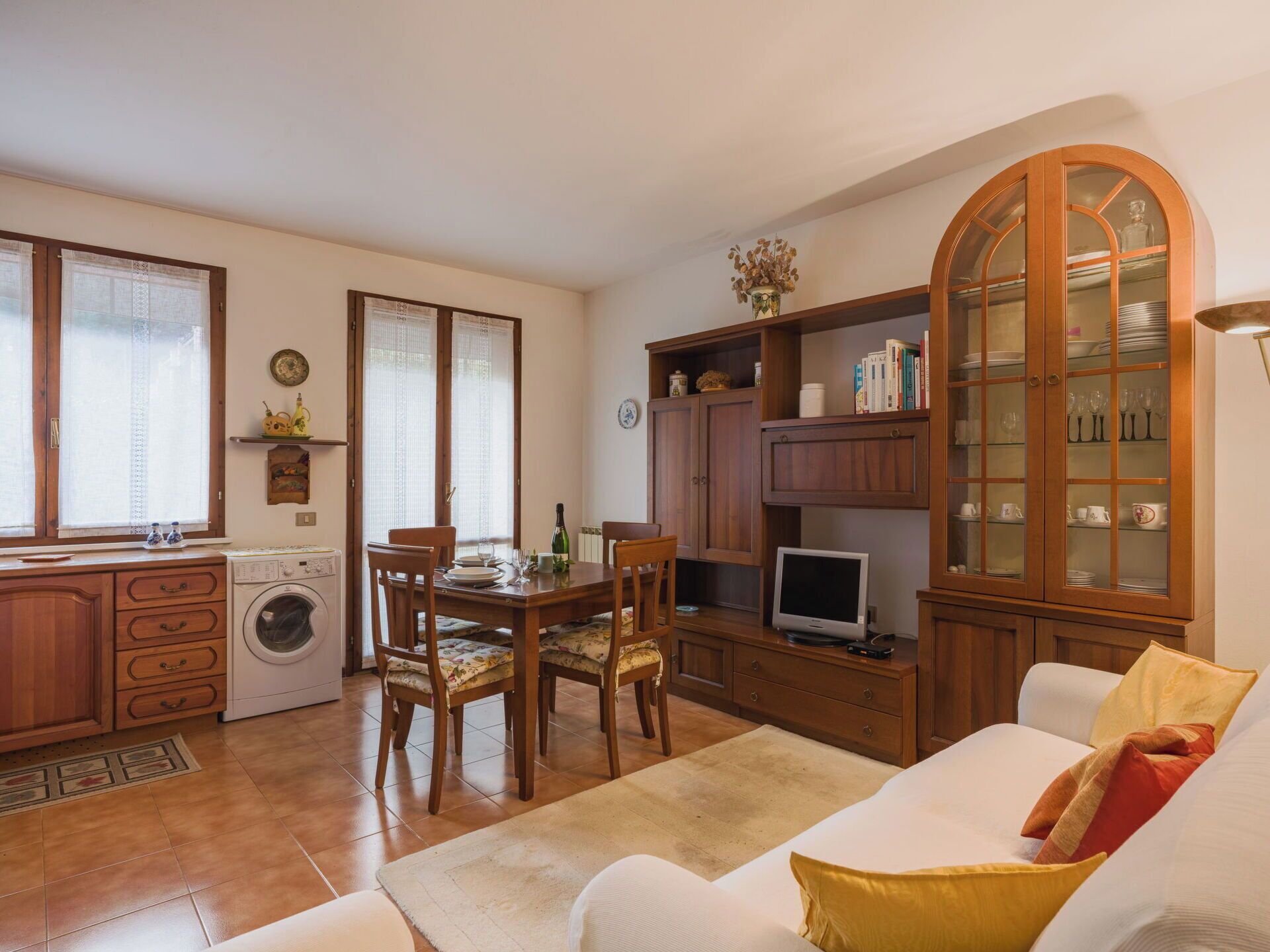 Gemütliche Wohnung Für 4 Personen Mit  W-lan, Pool, Tv Und Terrasse - Vernazza