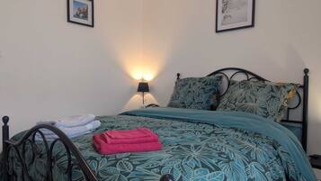 Vauvan matkasänky, ilmainen Wi-Fi, vuodevaatteet