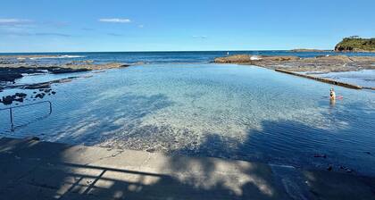 Serene 3-bedroom Villa in charming Boat Harbour Gerringong for relaxing stays