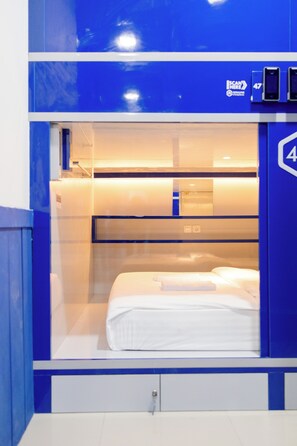 Escritorio y wifi gratis