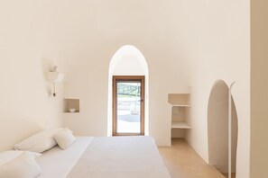 5 bedrooms, iron/ironing board, WiFi, bed sheets - Trullo Giorgino in Itria Valley (Cisternino)