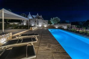 Pool - Trullo Giorgino in Itria Valley (Cisternino)