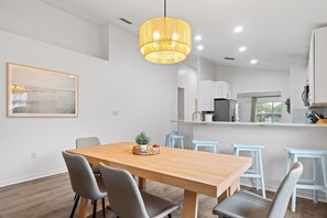 Dining - 🌴 The Place to Be | Pool | Game Room | Deeded Beach Access ☀️ (Miramar Beach)