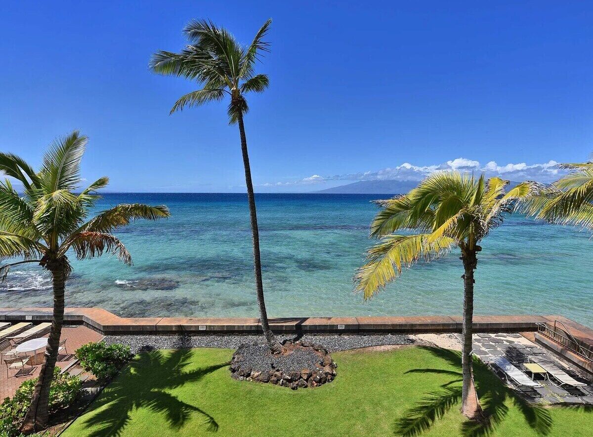 Apartemen, kamar mandi pribadi | Pemandangan dari properti