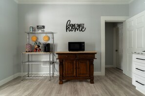 Interior - Newly Renovated 4BR Home in the Heart of Hays – Walk to Dining & Downtown (Hays)