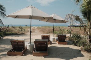 Private beach, beach towels - Notto Zicatela Hotel (Puerto Escondido)