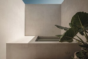Habitación, balcón, vistas al mar | Piscina privada