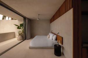 Ropa de cama de alta calidad y minibar