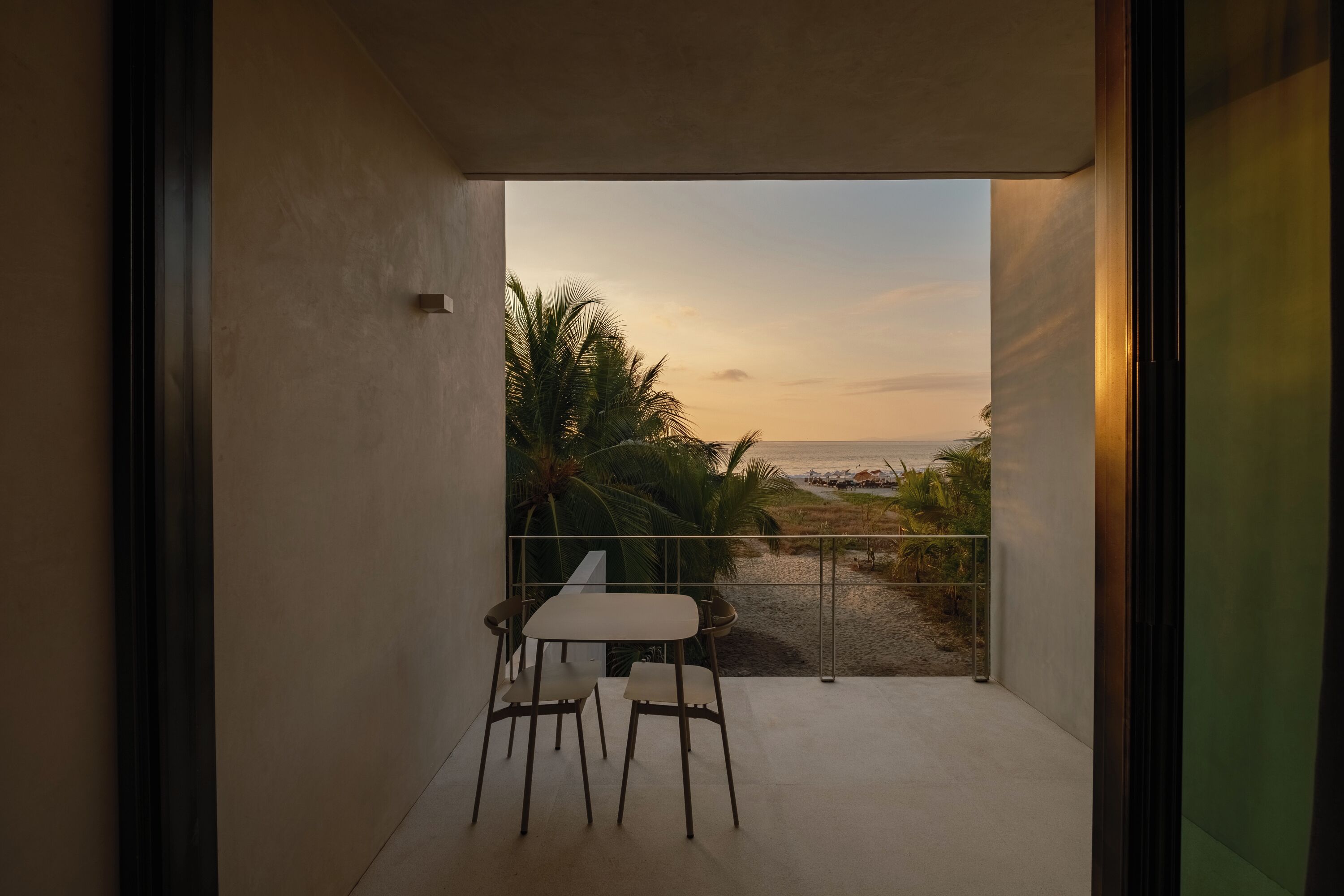 Habitación, balcón, vista al mar | Vista del balcón