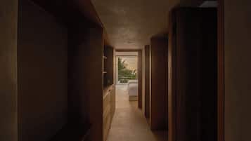 Room, Balcony, Sea View | Wardrobe