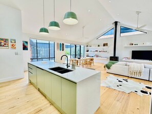 Interior - The Coastal Gallery | Calming Artist Retreat (Narrawallee)