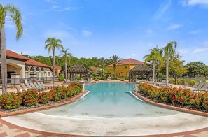 Outdoor pool - Moana’s 3-bedroom Holiday Oasis in Kissimmee (Kissimmee)