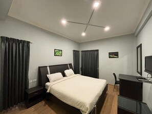 Deluxe-Zimmer | Allergikerbettwaren, Zustellbetten, kostenloses WLAN, Bettwäsche