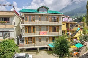 Front of property - The Veer Villa (Manali)