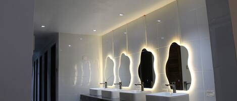 Standard Double Room | Bathroom | Shower, hair dryer, towels, soap