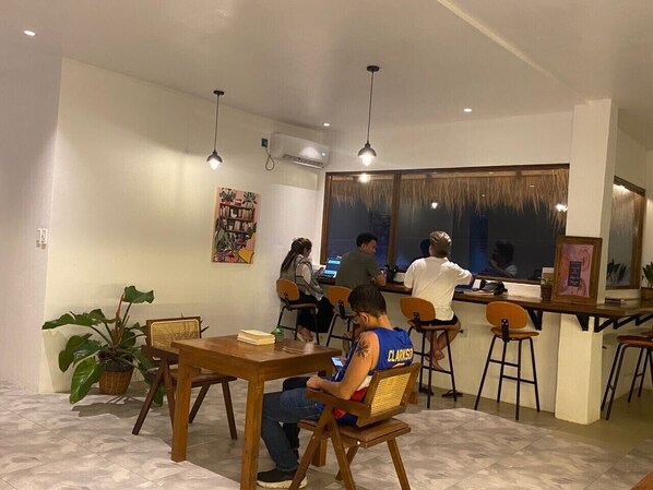 Living area - Isa- Hostel (Panglao)