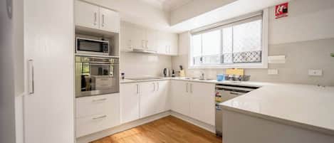 Microwave, oven, stovetop, dishwasher