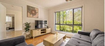 Coomera Gem - Cute & Cosy Home Close to Theme Park