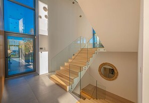 Interior - LES ISSAMBRES - MAGNIFICIENT VILLA WITH AN AMAZING SEA VIEW (LES ISSAMBRES)