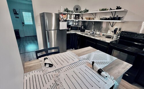 The PawPlex a Cozy 1-bedroom apartment in marvelous Mount Sterling