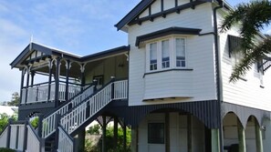 Exterior - Ocean Serenity ~ Verandah views (Mission Beach)
