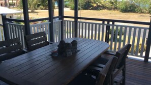 Outdoor dining - Ocean Serenity ~ Verandah views (Mission Beach)