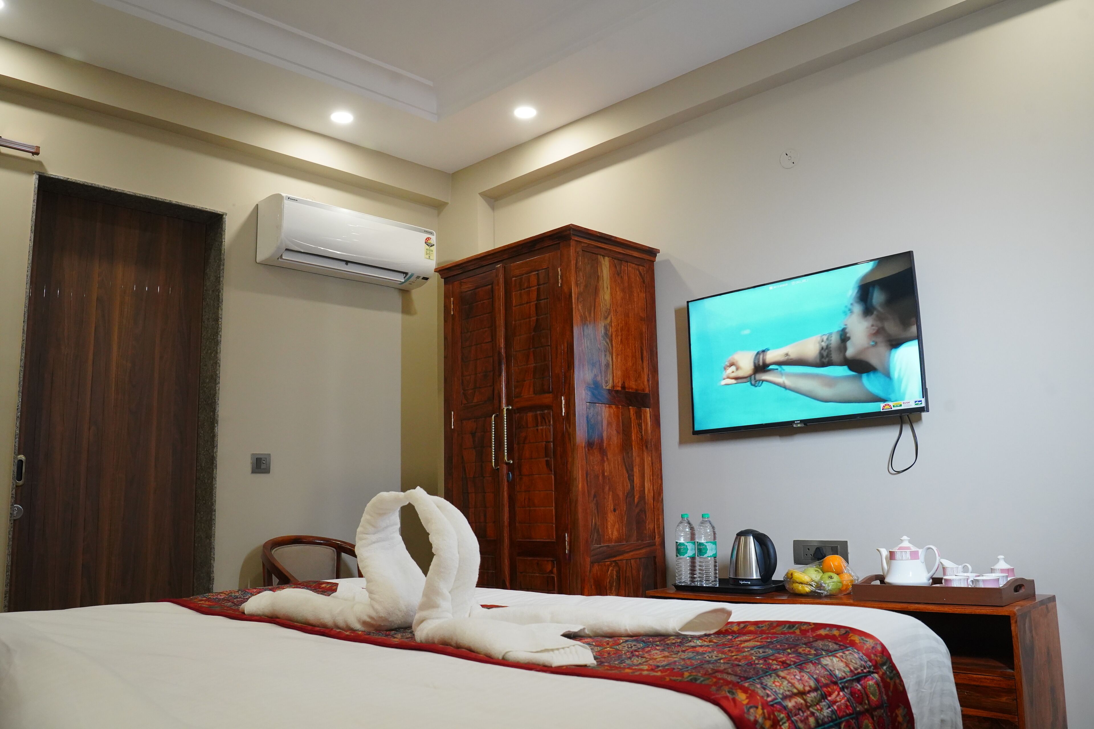 Executive Room | Free WiFi