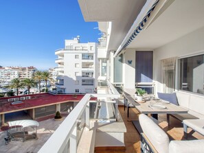 Outdoor dining - Club Nautic by Interhome (Empuriabrava)