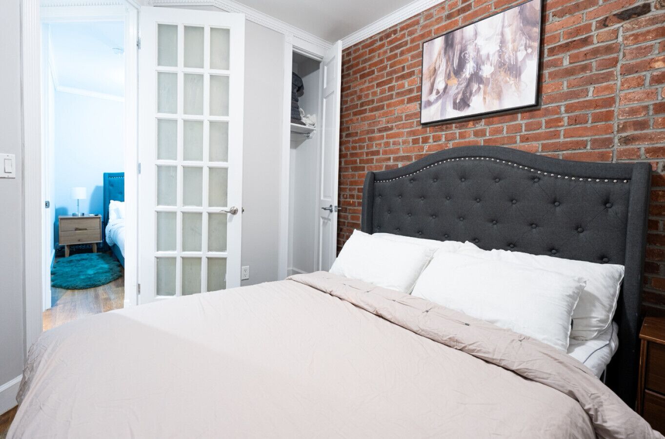 Ferros/tábuas de passar roupa, Wi-Fi, roupa de cama