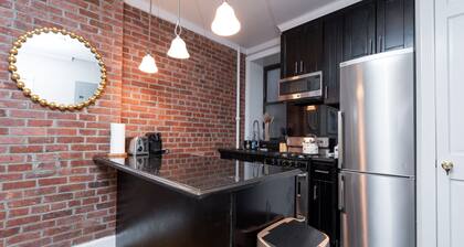 Hells Kitchen 2 Bedroom Retreat