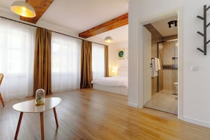 Quarto casal luxo, vista para a cidade | Wi-Fi de cortesia