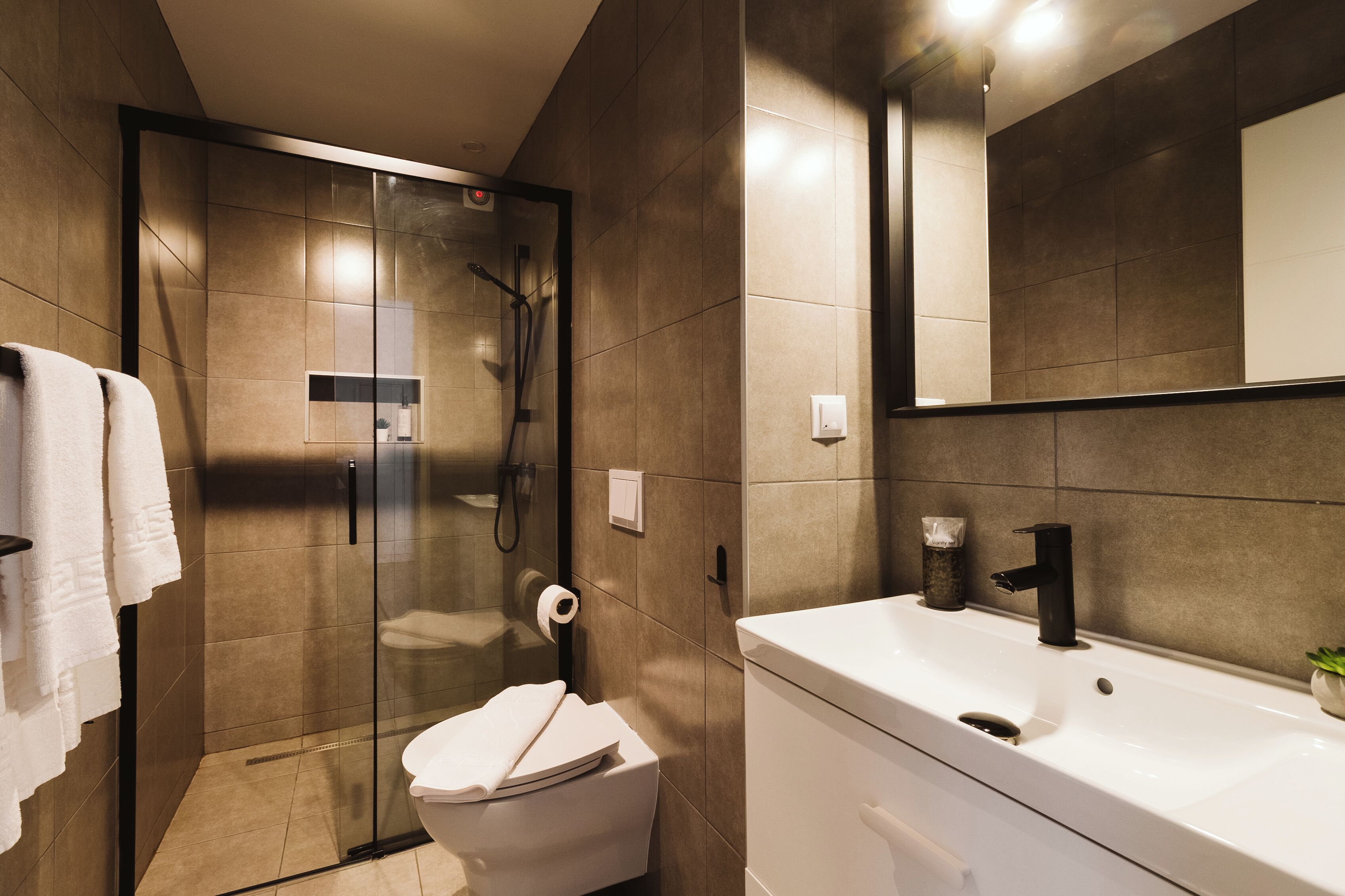 Deluxe Double Room, City View | Bathroom
