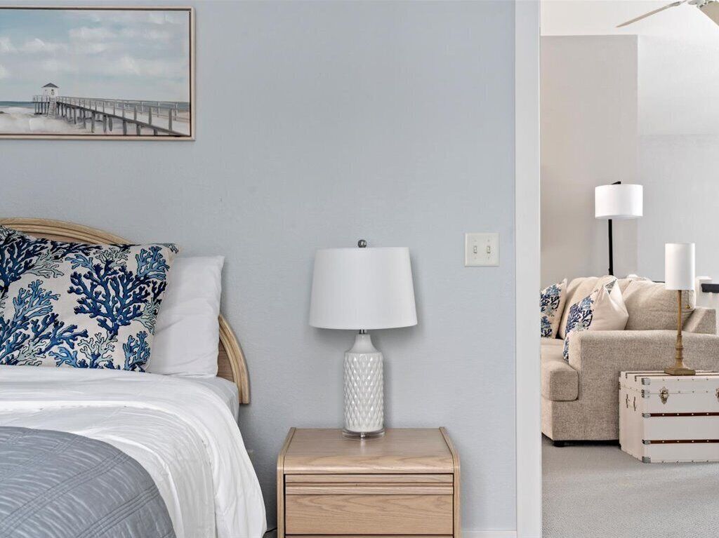 4 soverom, strykejern/-brett, internettilgang og sengetøy